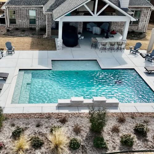 Aquanauts Custom Pool & Spa Waco Tx - Sleek Custom Pool - Cox
